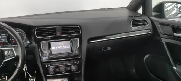 Volkswagen Golf GTI BlueMotion 26