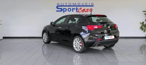 Alfa Romeo Giulietta 1.6 JTDM Exclusive 4