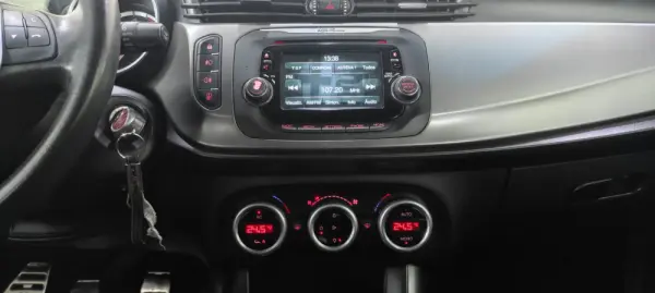 Alfa Romeo Giulietta 1.6 JTDM Exclusive 27