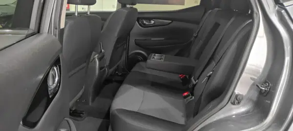 Nissan Qashqai 1.5 dCi Tekna 6