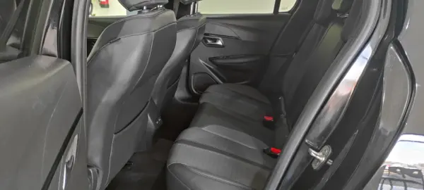 Peugeot 208 1.2 PureTech Allure 6