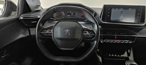 Peugeot 208 1.2 PureTech Allure 9