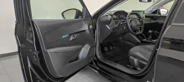 Peugeot 208 1.2 PureTech Allure 15