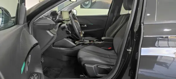 Peugeot 208 1.2 PureTech Allure 16