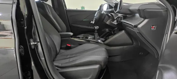 Peugeot 208 1.2 PureTech Allure 22