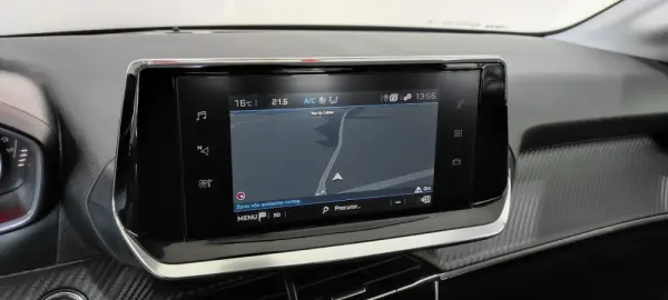 Peugeot 208 1.2 PureTech Allure 28