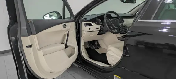 Peugeot 508 SW 2.0 HDi Allure J18 15