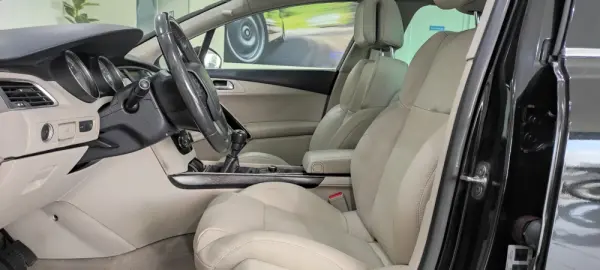 Peugeot 508 SW 2.0 HDi Allure J18 17