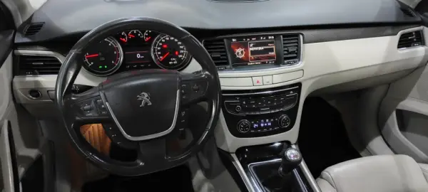 Peugeot 508 SW 2.0 HDi Allure J18 27