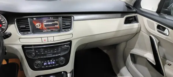 Peugeot 508 SW 2.0 HDi Allure J18 28