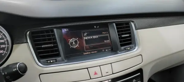 Peugeot 508 SW 2.0 HDi Allure J18 36