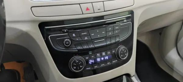 Peugeot 508 SW 2.0 HDi Allure J18 40