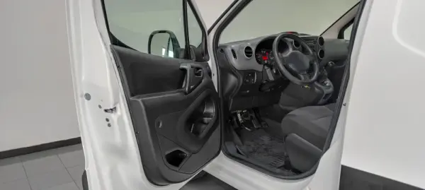 Peugeot Partner 1.6 BlueHDi L1 Pro 3L 15