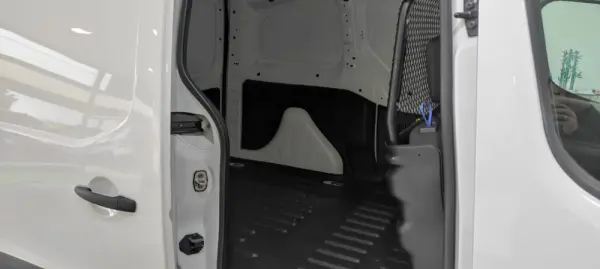 Peugeot Partner 1.6 BlueHDi L1 Pro 3L 21