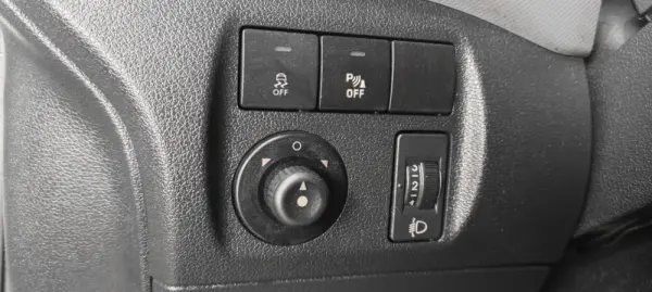 Peugeot Partner 1.6 BlueHDi L1 Pro 3L 39