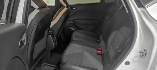 Renault Captur 1.0 TCe Intens Bi-Fuel 17