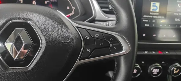 Renault Captur 1.0 TCe Intens Bi-Fuel 37