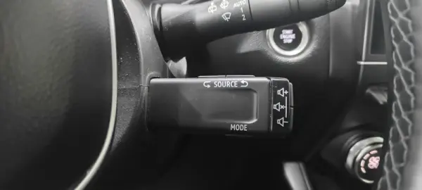 Renault Captur 1.0 TCe Intens Bi-Fuel 38