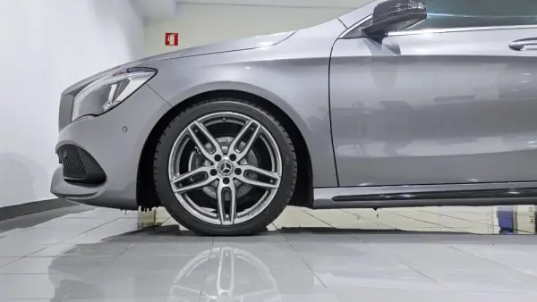 Mercedes-Benz CLA 200 d AMG Line Aut. 10