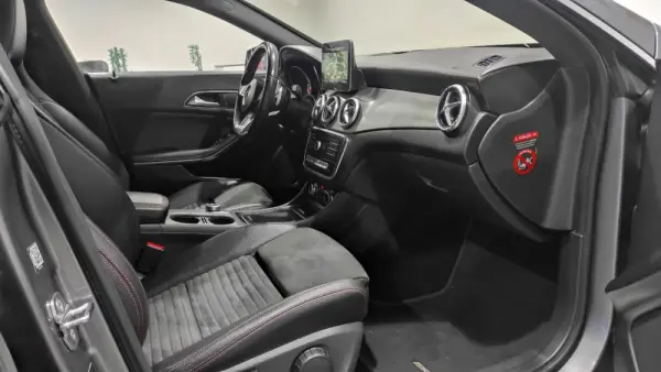 Mercedes-Benz CLA 200 d AMG Line Aut. 22