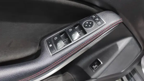 Mercedes-Benz CLA 200 d AMG Line Aut. 27
