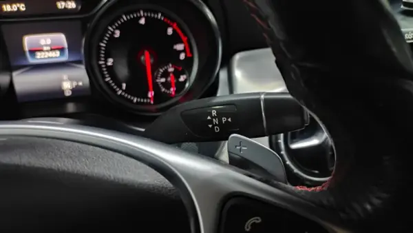 Mercedes-Benz CLA 200 d AMG Line Aut. 33