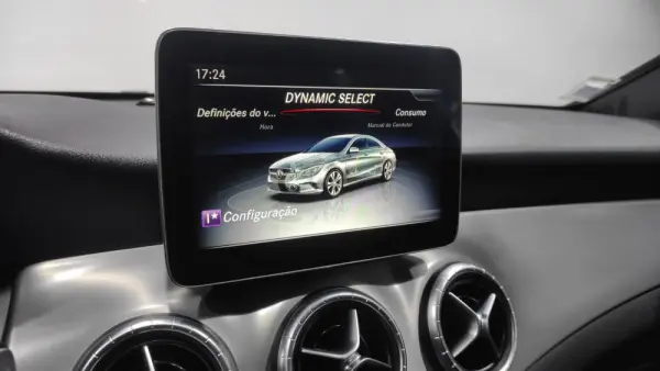 Mercedes-Benz CLA 200 d AMG Line Aut. 37