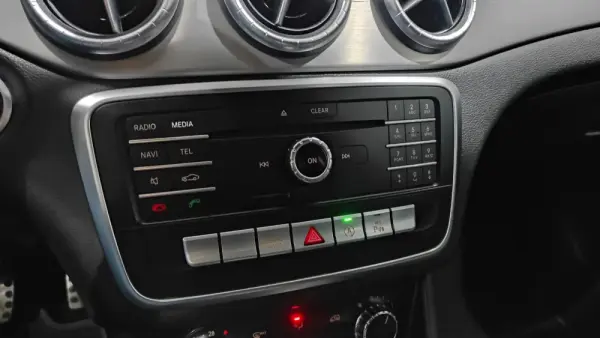 Mercedes-Benz CLA 200 d AMG Line Aut. 39