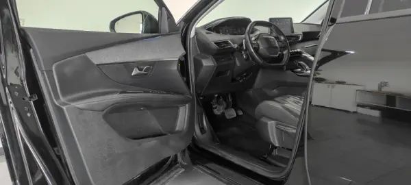 Peugeot 3008 1.6 BlueHDi Allure EAT6 J18 15