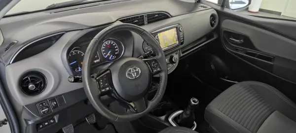 Toyota Yaris 1.0 VVT-i Comfort 5