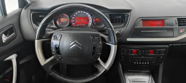 Citroen C5 1.6 HDi VTR 9
