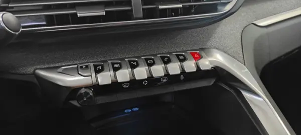 Peugeot 3008 1.6 BlueHDi GT Line EAT6 37