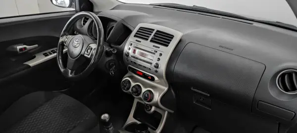 Toyota Urban Cruiser Outro 23