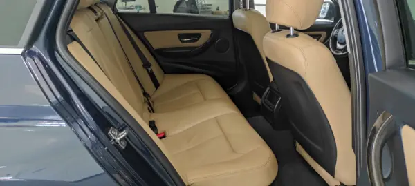 BMW 318 d Auto Line Luxury 23