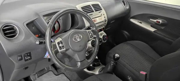 Toyota Urban Cruiser Outro 5