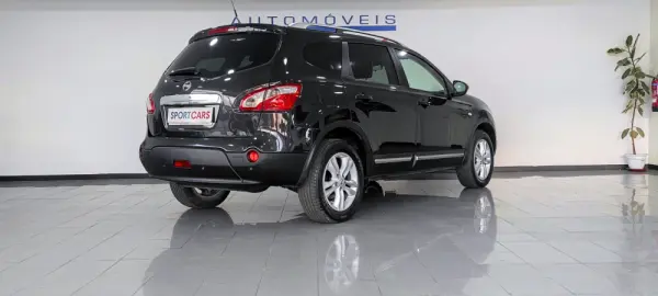 Nissan Qashqai +2 Outro 12