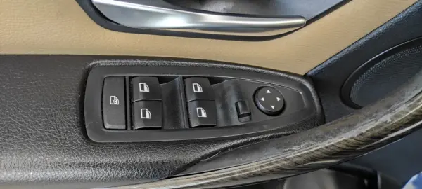 BMW 318 d Auto Line Luxury 47