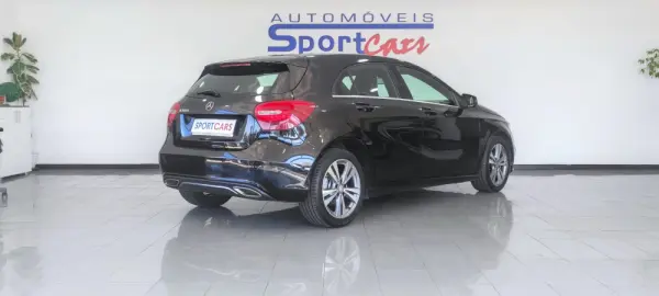 Mercedes-Benz A 160 7G-DCT 12