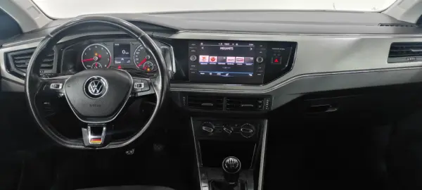 Volkswagen Polo 1.0 TSI Comfortline 8