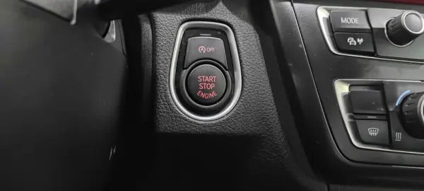 BMW 328 i xDrive Line Sport Auto 42