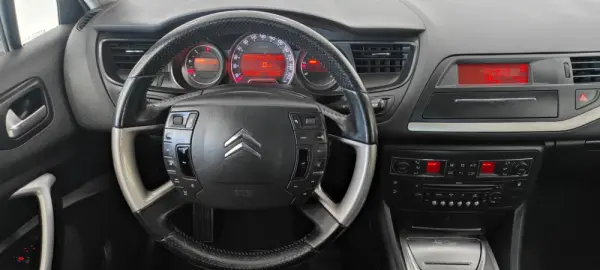 Citroen C5 1.6 HDi VTR 26