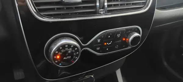 Renault Clio Sport Tourer Outro 32