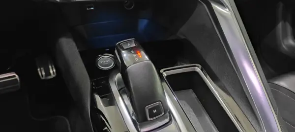 Peugeot 5008 2.0 BlueHDi GT EAT8 44