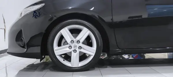 Toyota Auris 1.4 D-4D Com. +P.Techno+P.Sport 35