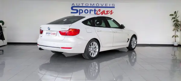BMW 328 i xDrive Line Sport Auto 12