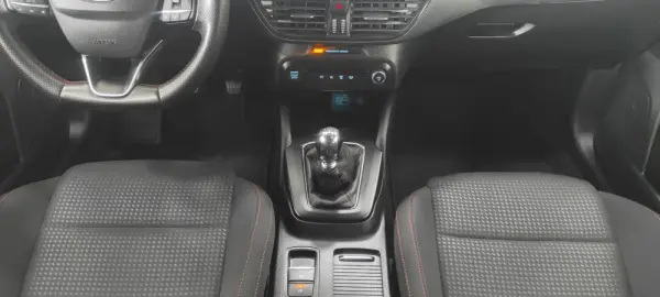 Ford Focus 1.0 EcoBoost MHEV ST-Line 36