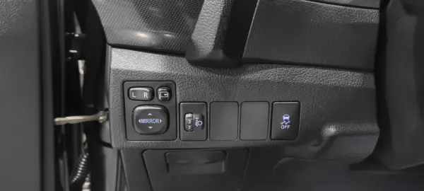 Toyota Auris 1.4 D-4D Com. +P.Techno+P.Sport 27