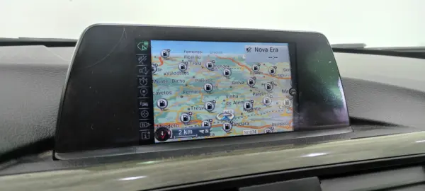 BMW 318 d Auto Line Luxury 32