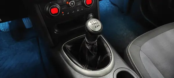 Nissan Qashqai +2 Outro 32