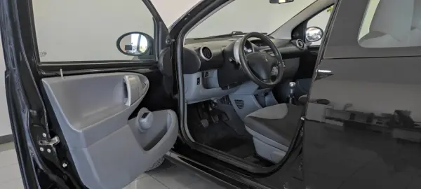 Peugeot 107 1.0 Urban 15